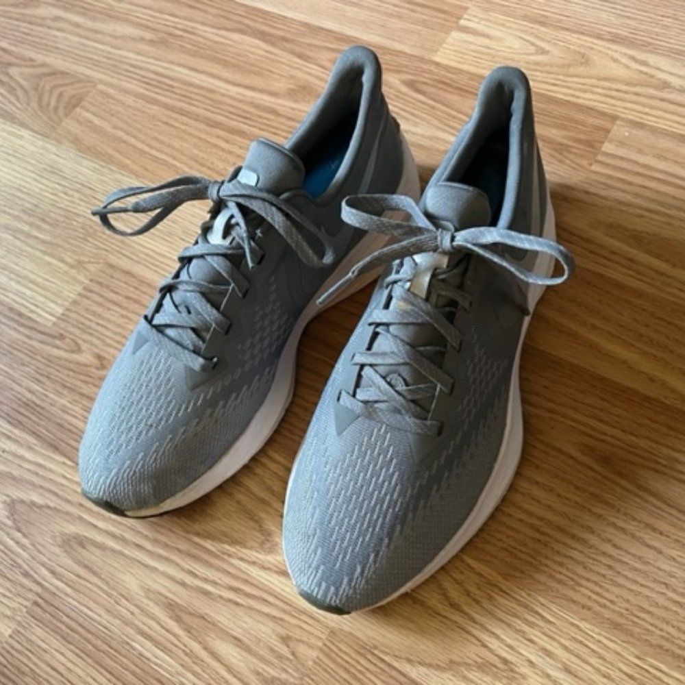 Size 8.5 - Nike Air Zoom Winflo 6 Cool Grey 2019 - AQ7497-002